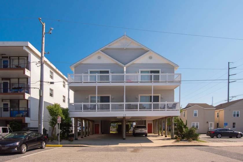 13A 71st St Vacation Rental